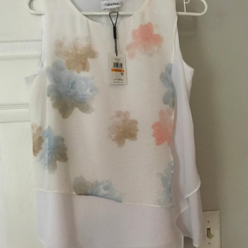 Calvin Klein Sleeveless Neck Top